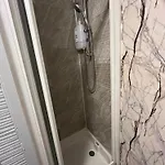 Гостьовий будинок Private 2 Near Southmead Hospital *
