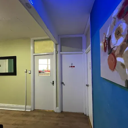 Private 2 Near Southmead Hospital * Bristol