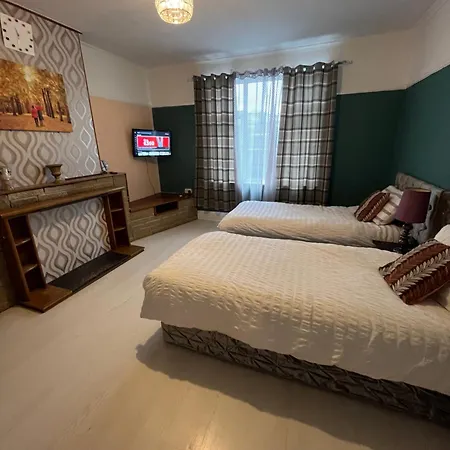 Private 2 Near Southmead Hospital *