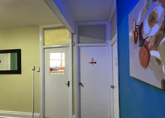 Private 2 Near Southmead Hospital * Bristol