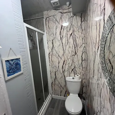 Private 2 Near Southmead Hospital *