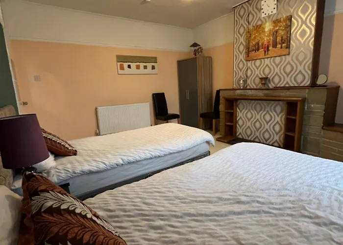 بيت ضيافة Private 2 Near Southmead Hospital بريستول